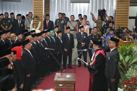 selamat  anggota dprd kabupaten cirebon dilantik suara cirebon
