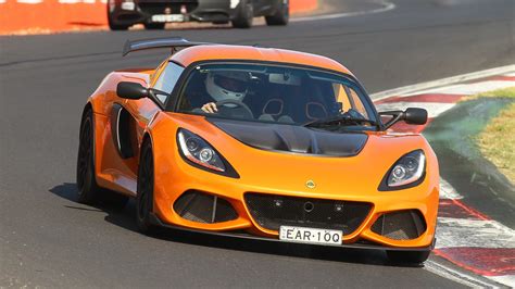 lotus exige  sport  track review  hell raiser  hethel conquers mount panorama
