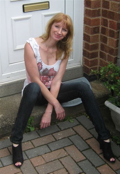 lydija 42 from hinckley is a local milf looking for a sex date