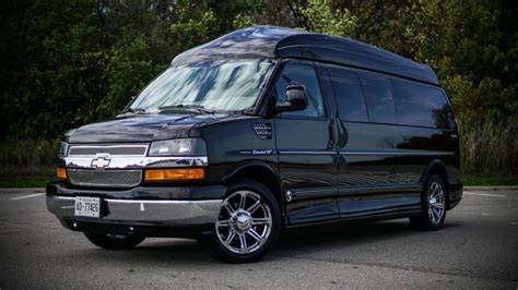 luxury van city limousine service