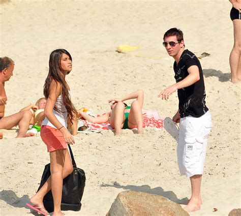 Argentina And Barcelona Footballer Lionel Messi And Girlfriend