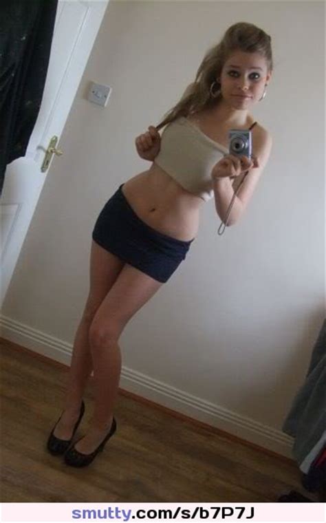 amateur teen selfshot selfpic selfie nn tubetop miniskirt heels afpara