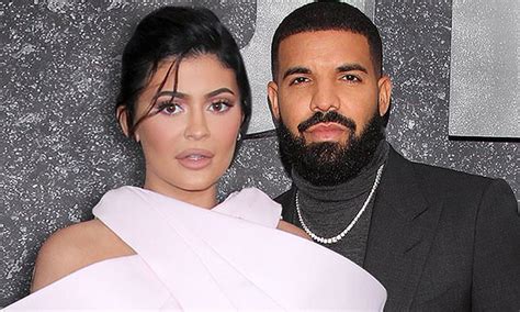 New Couple Alert Kylie Jenner Is Dating Drake Goodtimes