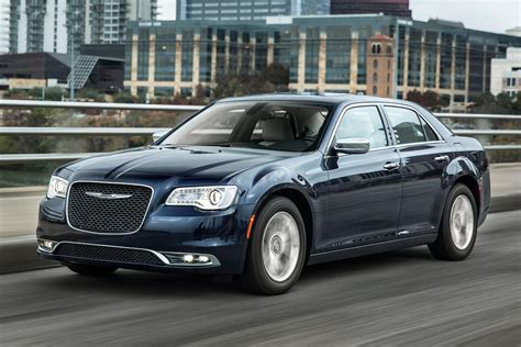 2015 Chrysler 300 Trims And Specs Carbuzz