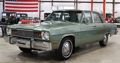 detailed     plymouth valiant
