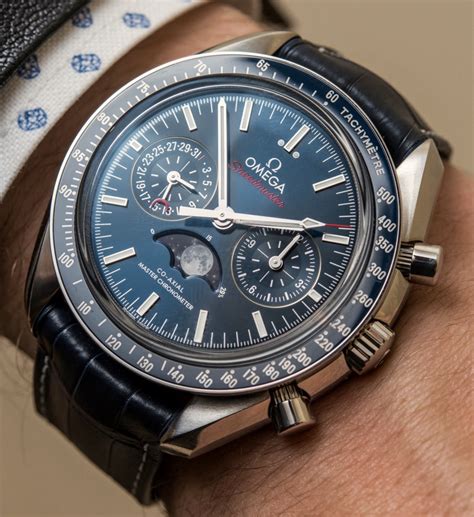 omega speedmaster master chronometer chronograph moonphase replica watches hands  high