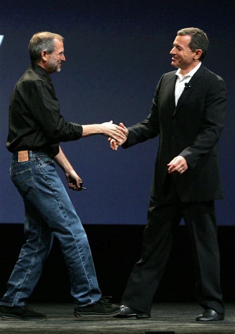 39 Photos Of How Steve Jobs Saved Apple From Disaster And