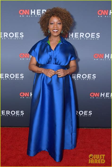 Kelly Ripa And Anderson Cooper Host Cnn Heroes Awards 2019