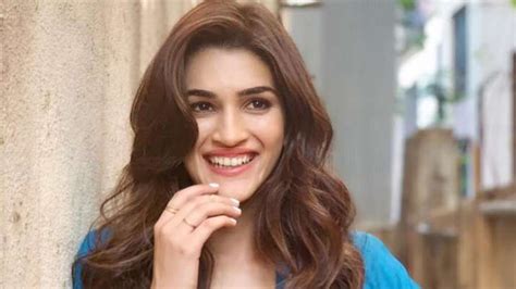 Kriti Sanon On Making Bollywood Debut With Tiger Shroff Never Compared