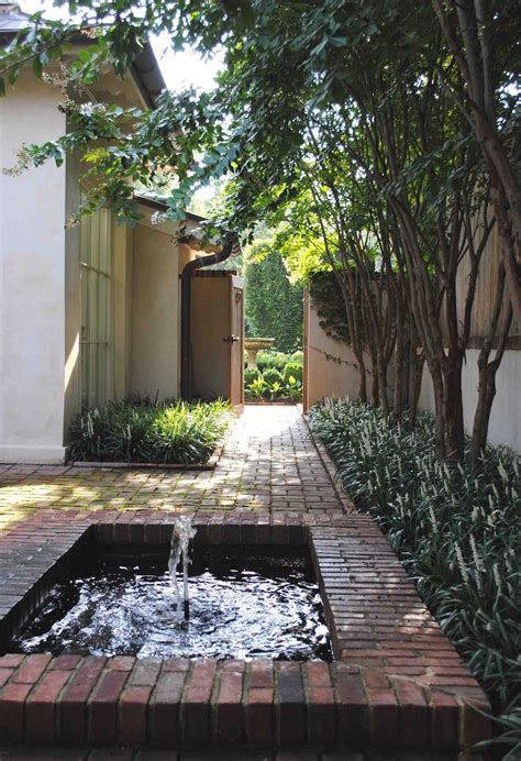 small courtyard fountain idea water features   garden courtyard fountains
