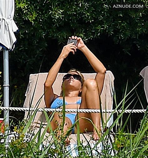 Jennifer Aniston Sexy Toned Bikini Body By The Pool In Portofino Aznude