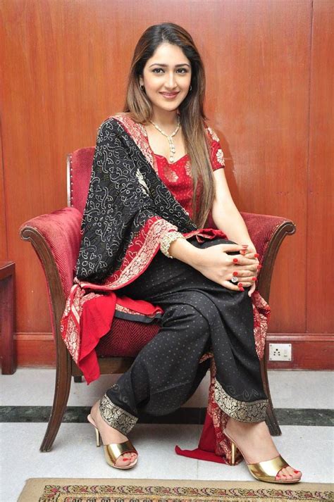 sayesha saigal actress stills gallery actress actors