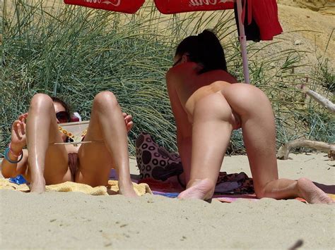 545 Beach Voyeur Public Nudity Flashing Bikini Girls