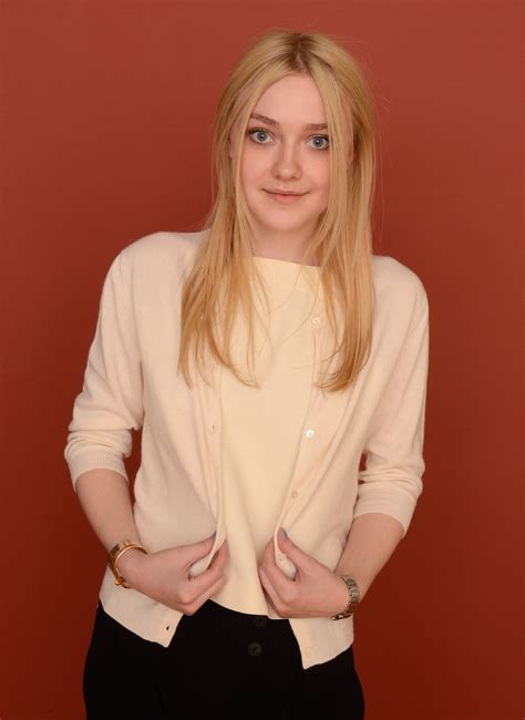 the 30 best sexy pictures of dakota fanning
