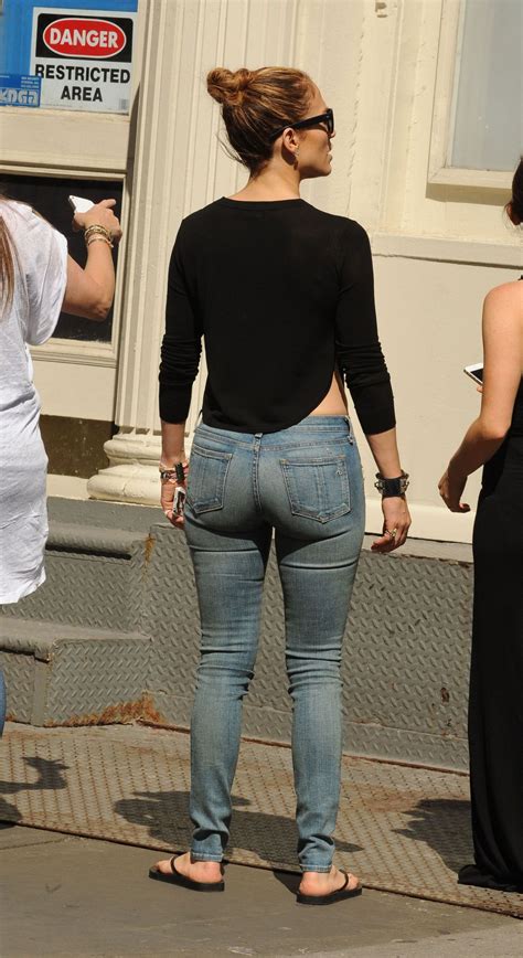 Jennifer Lopez In Tight Jeans Out In New York 3006