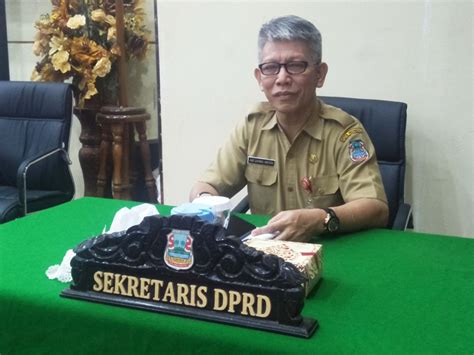 adi zainal abidin gaji  thl dprd kota manado  tuntas
