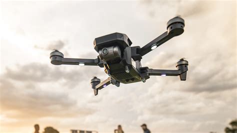 yuneec ci riprova  il nuovo drone pieghevole mantis  quadricottero news