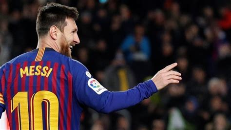 double money rich list reveals lionel messi earns nearly twice as much as cristiano ronaldo