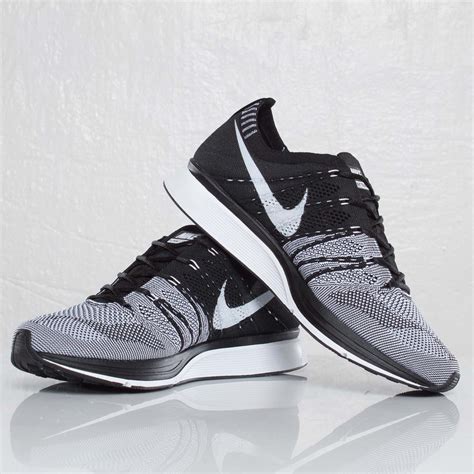 benzz flyknit trainers