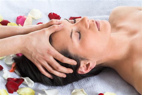aromatherapy massage in leeds and wakefield