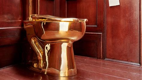 gold toilet  sale alibaba china  design water tank arabic gold