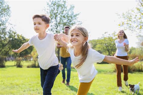 kids playing  stock cc photo stocksnapio