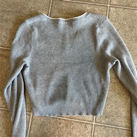 brandy melville cropped sweater fits  xs   depop