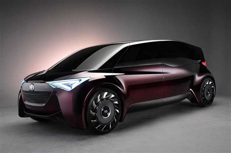 toyota fine comfort ride concept  deliver  miles   tank  hydrogen  detroit bureau