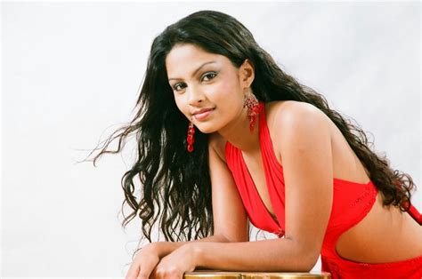 Shalani Tharaka In A Hot Red Dress ~ Hot Niliyo