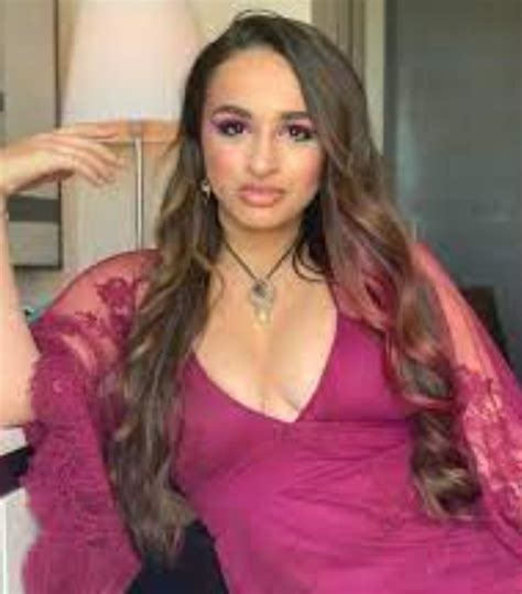 Jazz Jennings Phone Number Fanmail Address And Contact Details