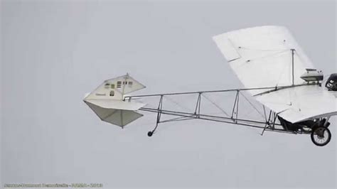 eerste vlucht van de geschiedenis uitvinder van het vliegtuig alberto santos dumont youtube