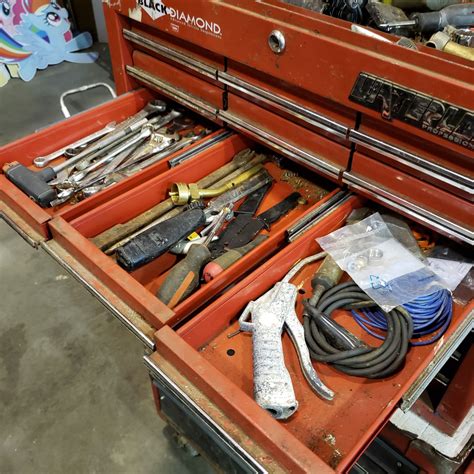Waterloo Tool Box W Contents Big Valley Auction
