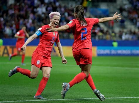 u s women s soccer team stirs up debate about celebrating too much