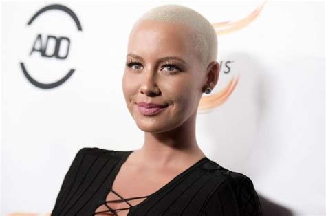Amber Rose Poses Topless Hollywood News India Tv