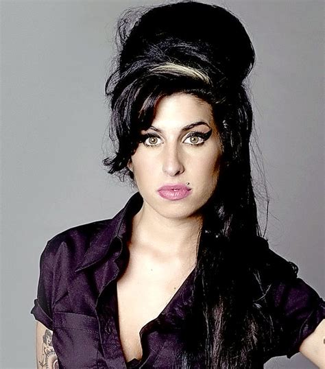 Uničeni Demo Posnetki Amy Winehouse Primorske Novice