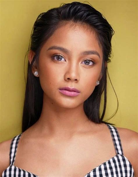 ylona garcia used air optix colors in gray to complete