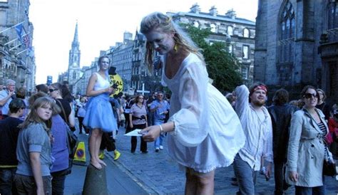 Edinburgh Festival Fringe Voyeurs Have Roles Too The New York Times