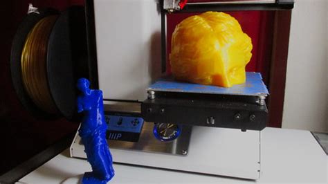 starting a venus de milo 3d print on the right is a 117mm … flickr