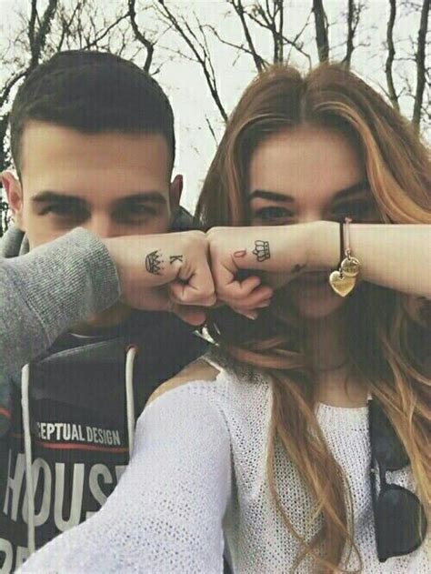 31 cute tattoo ideas for couples to bond together tatuaggi per coppie idee per tatuaggi e coppie