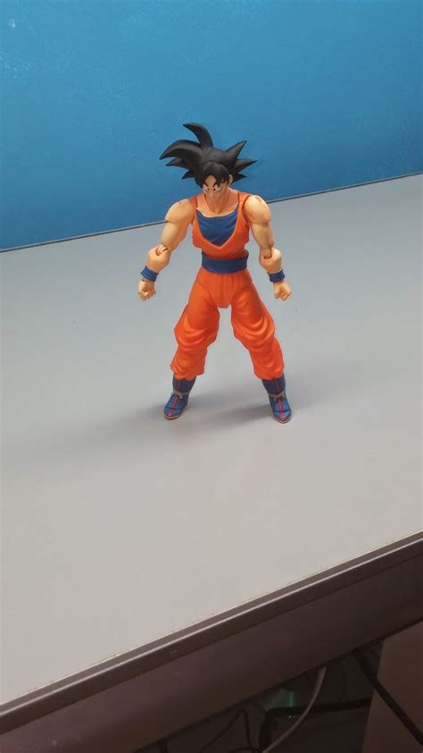 Dare To Be Stupid S H Figuarts Son Goku Regular