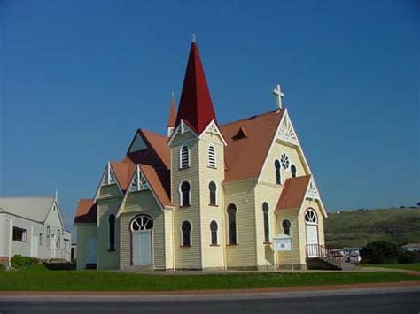 buildings uniting church  penguin