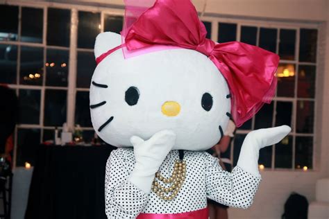she doesn t have a mouth for a good reason hello kitty