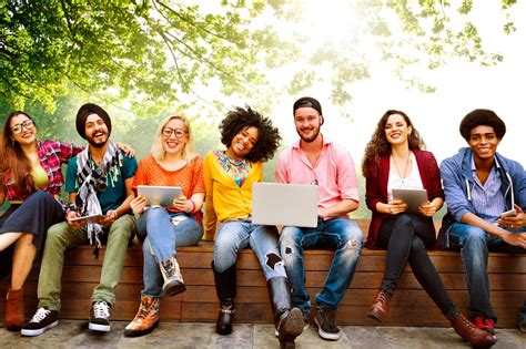 4 Benefits To Having A Diverse Friend Group