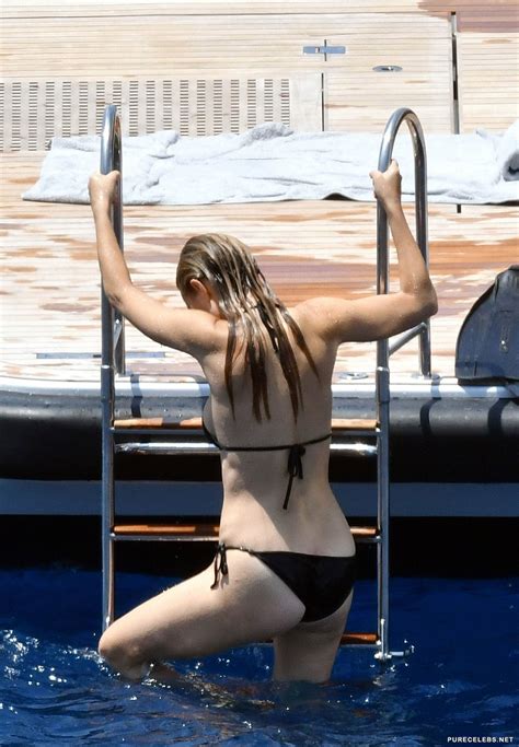 Gwyneth Paltrow Caught Tanning In Black Bikini On A Yacht