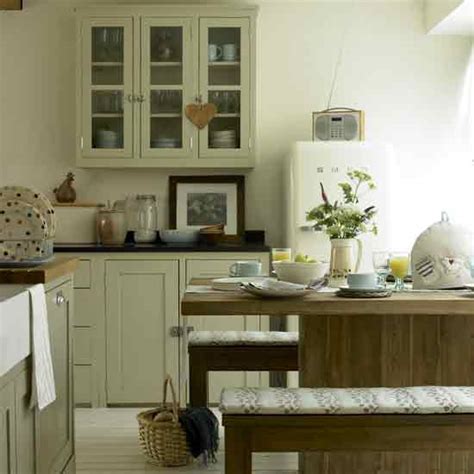 achieve  country style kitchen thehomebarnie