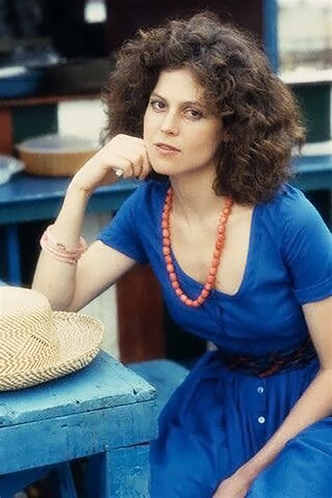 sigourney weaver nude and sexy pics and sex scenes scandal