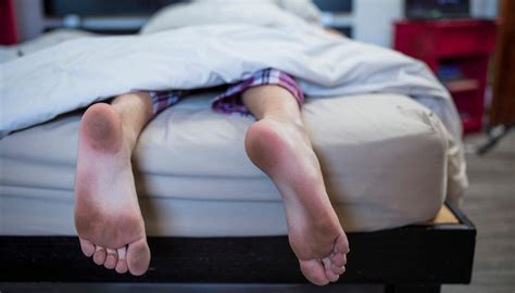 Little Sleep Big Bones Fitbits Reveal The Link Between Poor Sleep And