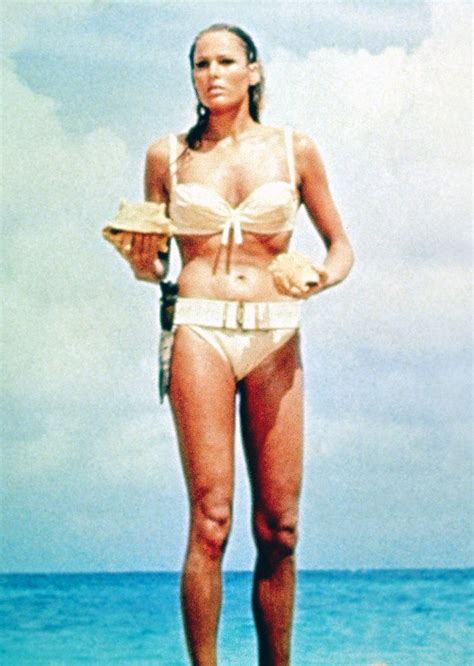 Raquel Welch S Bikini Body Crowned The Best Of All Time
