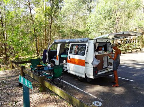 Australien Camping Ausstattung Hippie Camper Flashpacker Travelguide