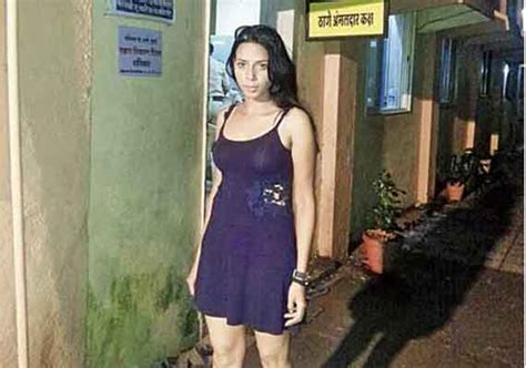 mumbai woman running online sex racket in name of rozlyn khan arrested